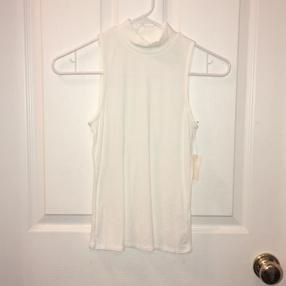 Aeropostale ribbed mock neck tank top